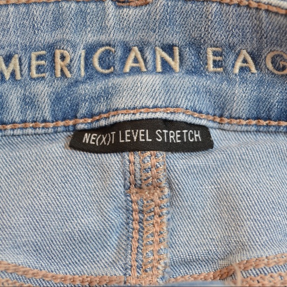 American Eagle Light Wash Distressed High Rise Jeggings - Picture 5 of 7